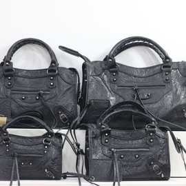 新款2024波士顿包斜挎包4尺寸流苏女机车包手提单肩包时尚