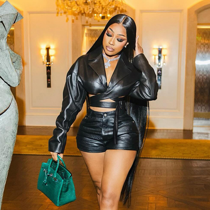 European and American style 2024 autumn new women's fashion sexy lapel V-neck pu leather sexy tight shorts two-piece set