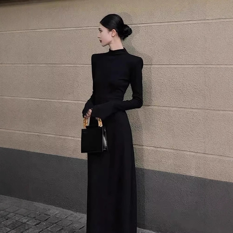 250905 French Style Celebrity Goddess Style Long Skirt Classy Exquisite Simple Elegant and Decent Black Dress