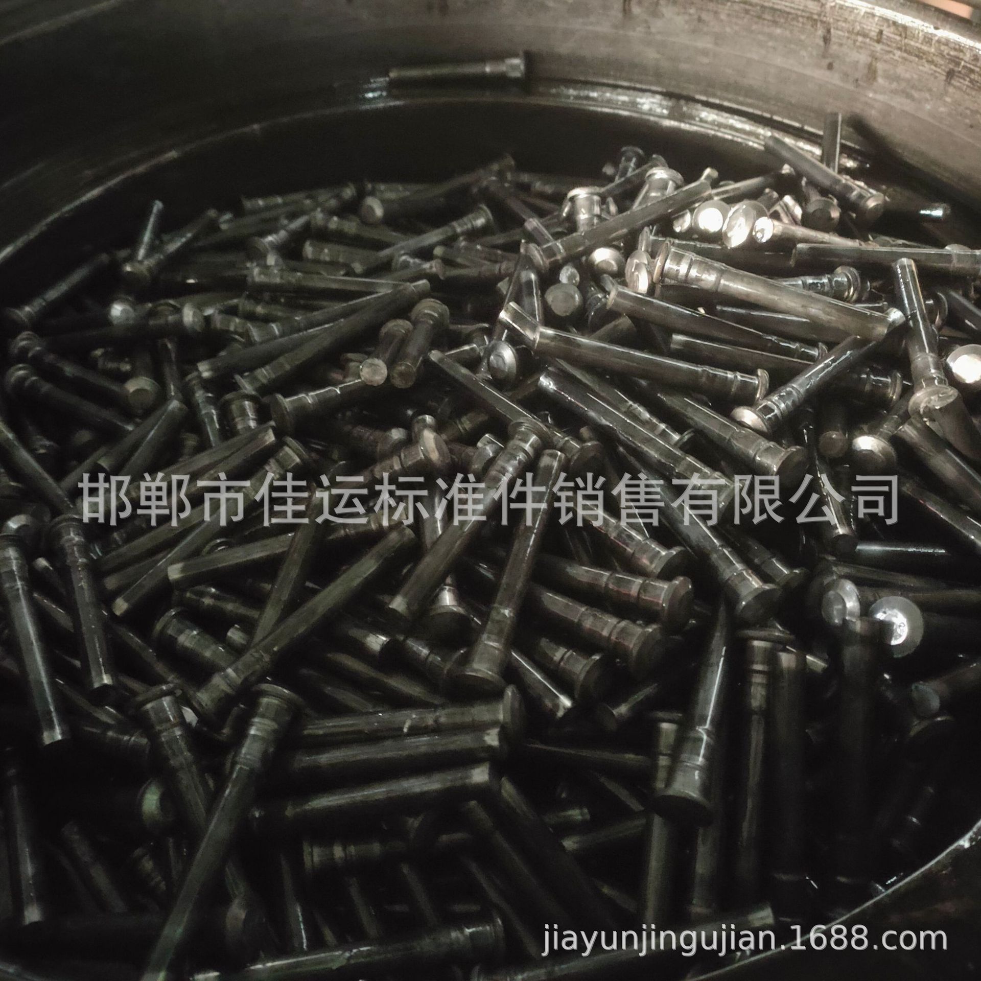 轮胎螺栓   滚花螺栓 M10*80 本色生产  现货