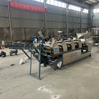 全自动面条机大型撒粉挂面机叠皮爬杆一体机流水线多组压面机