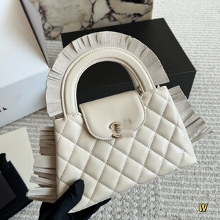 �������¿��й�kelly�ֱ�朗l����ϞƤ�μ�б���������С��