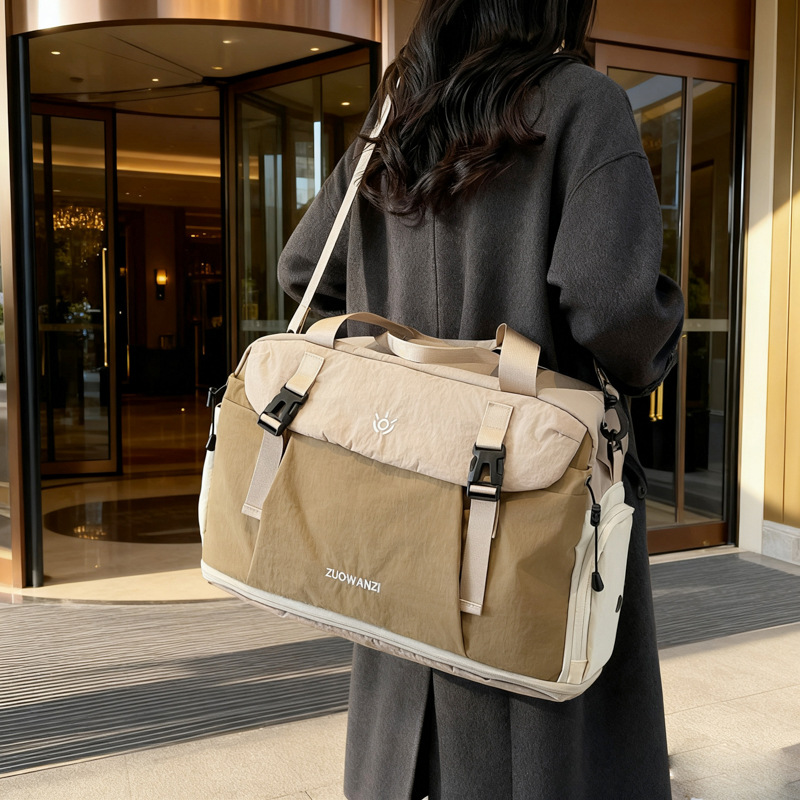 Nueva moda bolsas de viaje de color contraste de mujer bolsas de transporte de equipaje ligero bolsas de mano bolsas deportivas de gran capacidad