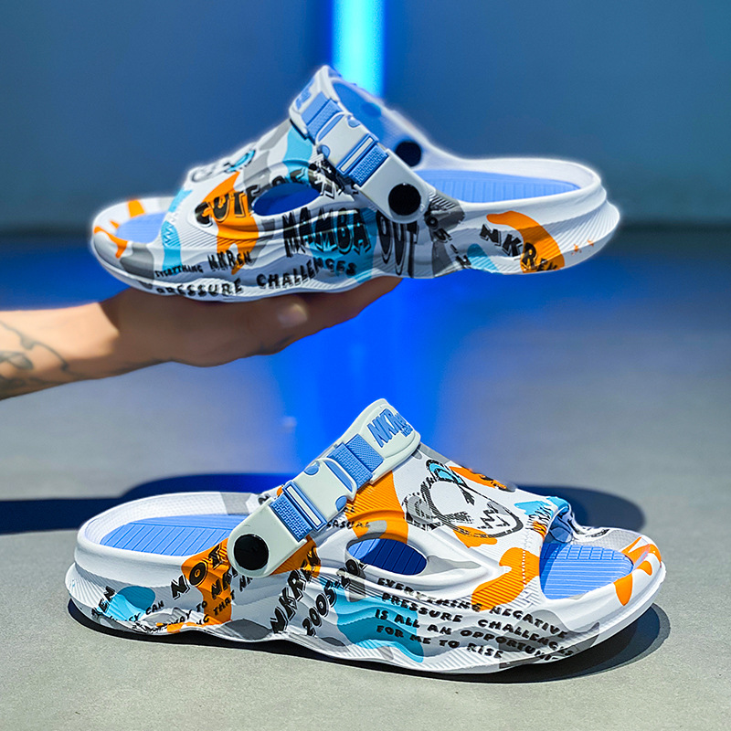 2025 nuevas zapatillas de verano para hombres, sentido de la mierda, conducción antideslizante, doble uso, sandalias deportivas de playa de gran tamaño 4546