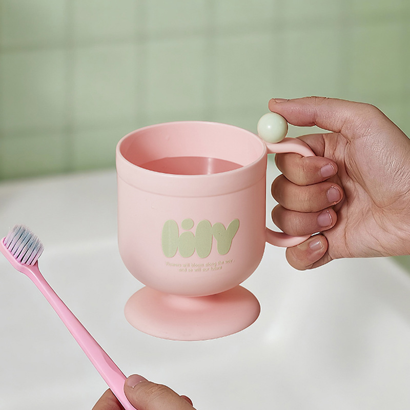 Decorative Mouthwash Cup With Toothbrush Holder For Couples_voghion.com