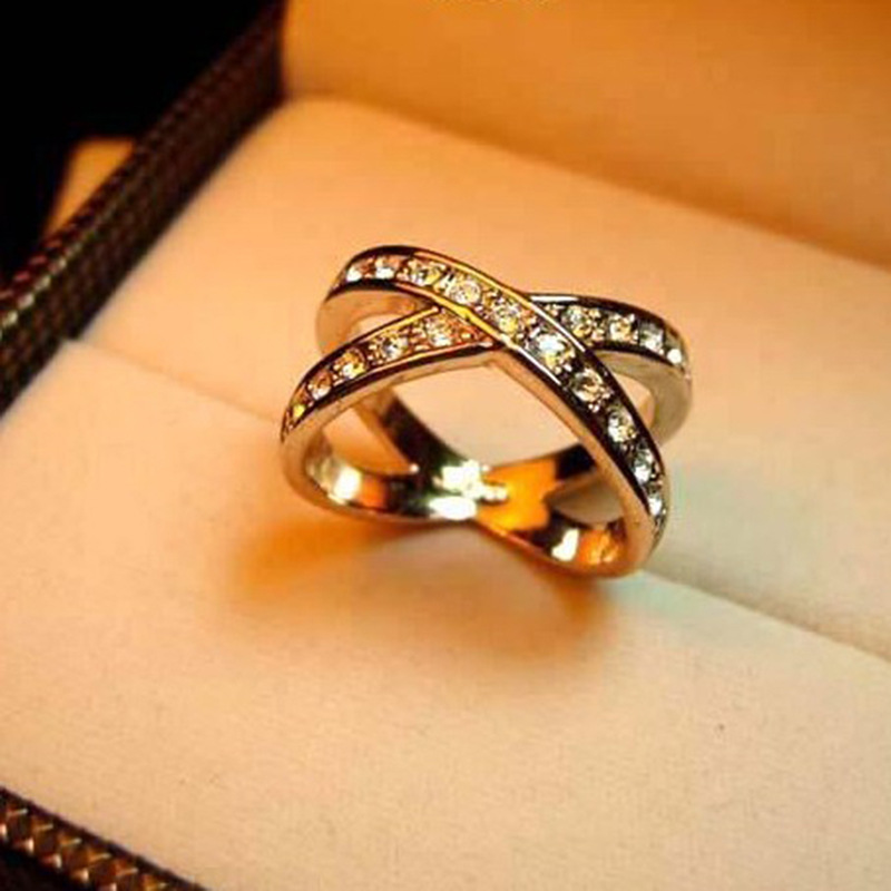 �պ�ʱ�м�Լ�������꽻���ָ����С�����䵭��Ů����ָָ��