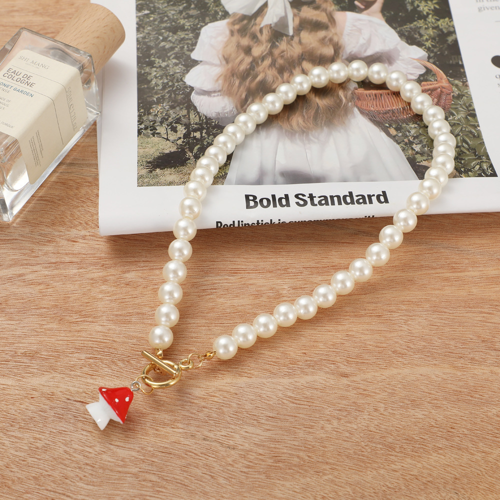 fashion alloy mushroom pendant pearl necklace