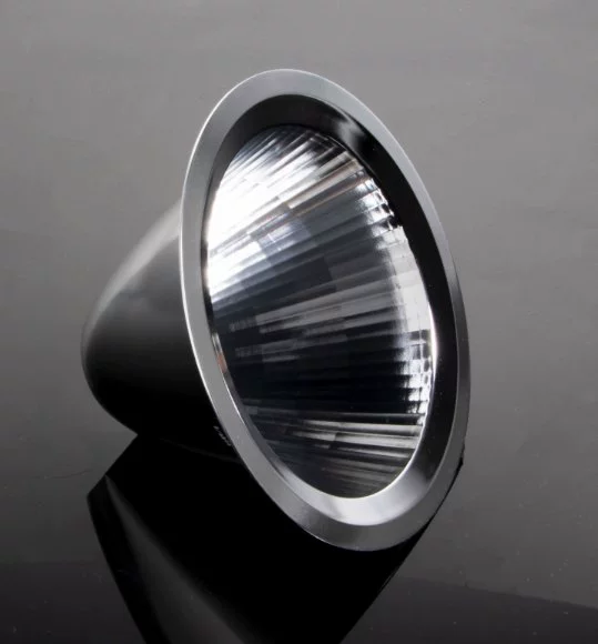 Промышленное осветительное оборудование LEDiL C16899 с линзой из высокопрочного поликарбоната, диаметр 110 мм, оптом