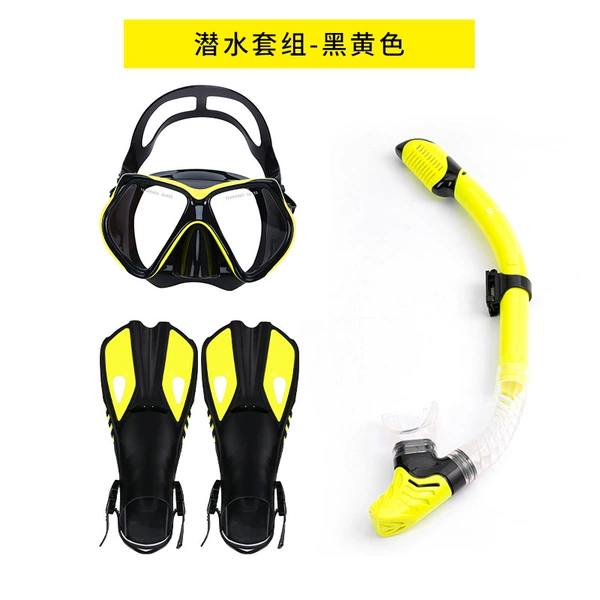 Black and yellow set, 2021 collection