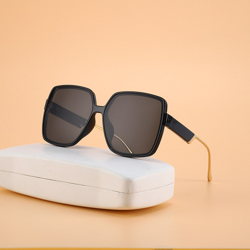 New trendy sunglasses for men, fashionable summer sun protection large frame glasses, Internet celebrity same style glasses, trendy sunglasses