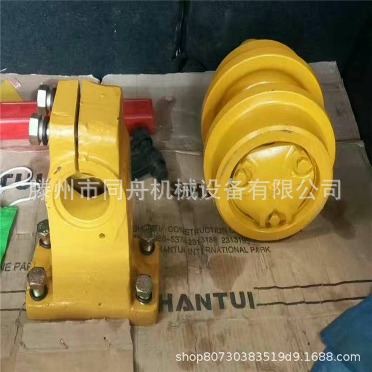 适用于山推系列配件螺栓P01050-51440