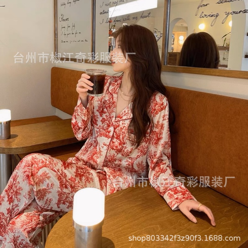 럭셔리 레드 리프 프린트 여성용 잠옷 아이스 실크 고급 가정 의류 봄과 가을 긴 소매 바지 캐주얼 세트 재고