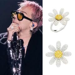 フルダイヤモンドの輝くデイジーとひまわりの指輪、G-Dragonのようなハンサムでインスタ映えする、シンプルで個性的なアクセサリー