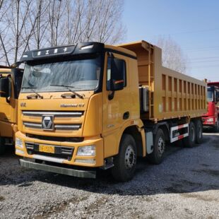 �����܇�칤�h�LG7ǰ�ĺ�˹�����ж܇XCMG12݆�V����ж܇����