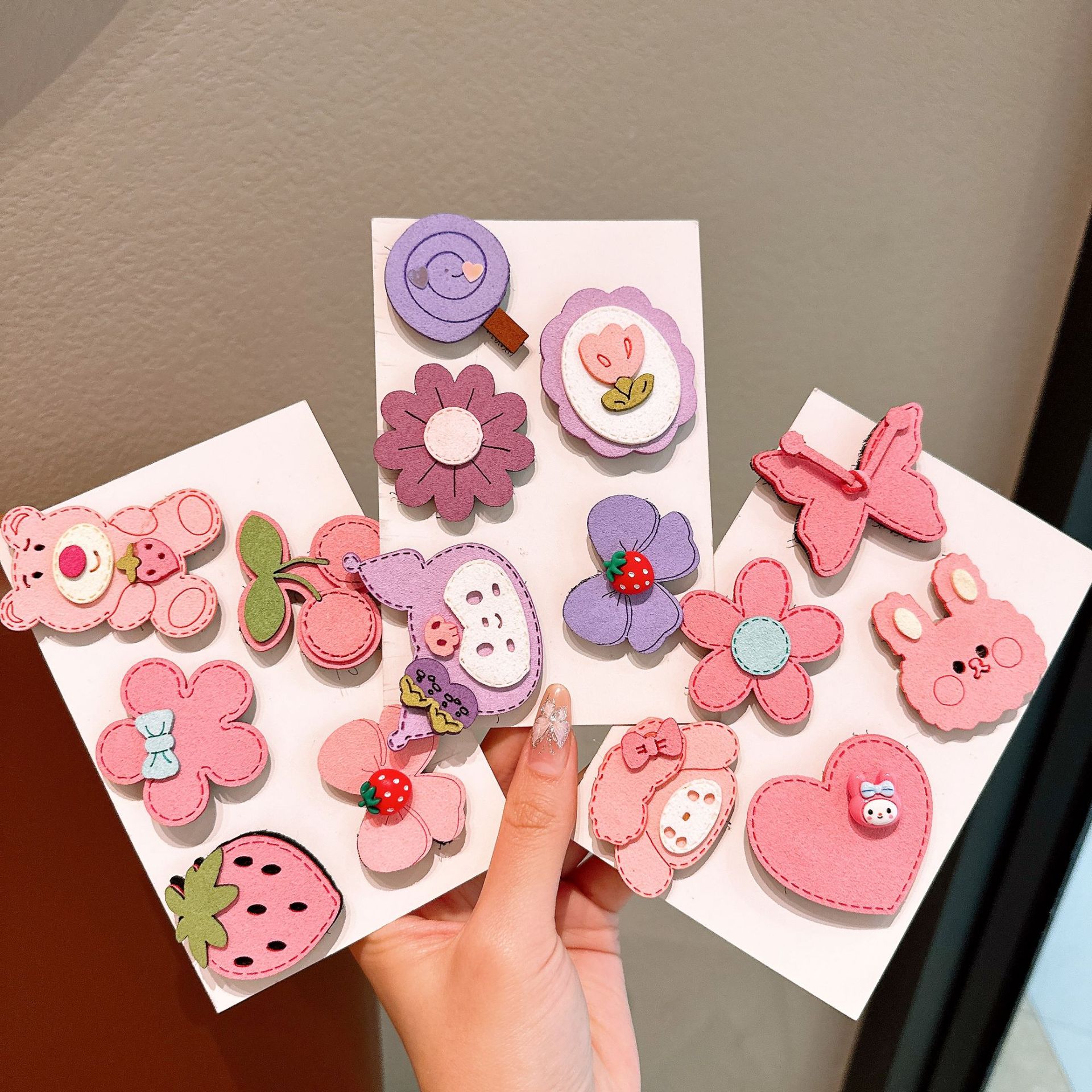 Niños nuevos velcro de dibujos animados para chicas pequeñas pegatinas de cabello para bebés de niñas pequeñas publicaciones de joyas de cabello para niñas Sanliogou