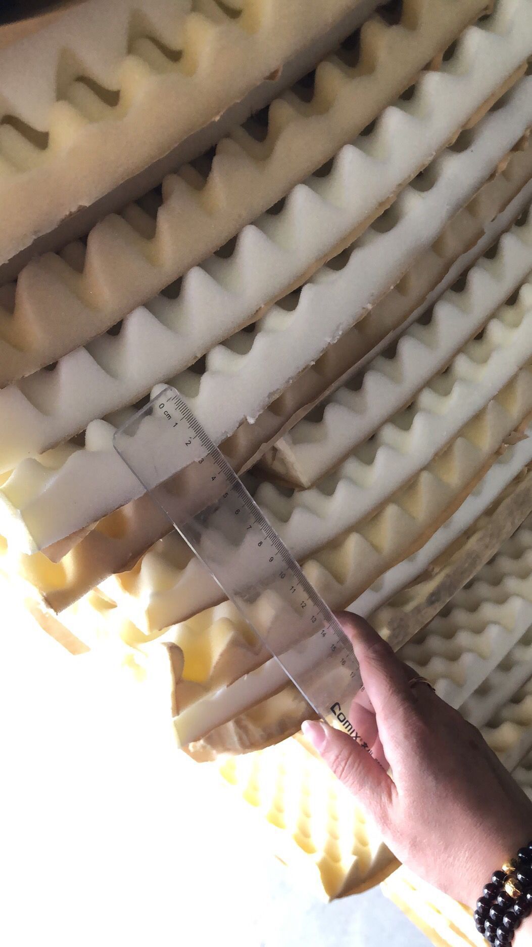 厂家供应黄色阻燃吸音30密度海绵/高密度阻燃吸音海绵