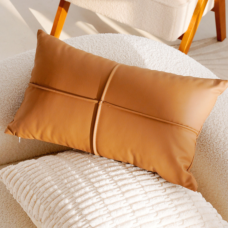 Funda de almohada rectangular 30x50cm con pliegues cruzados intermedios de cuero marrón