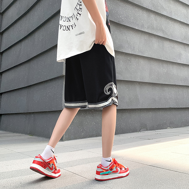 Pantalones cortos casuales de verano para hombres, marca de moda, color sólido, contraste simple, tendencia, tubo recto suelto, pantalones deportivos de cinco puntos