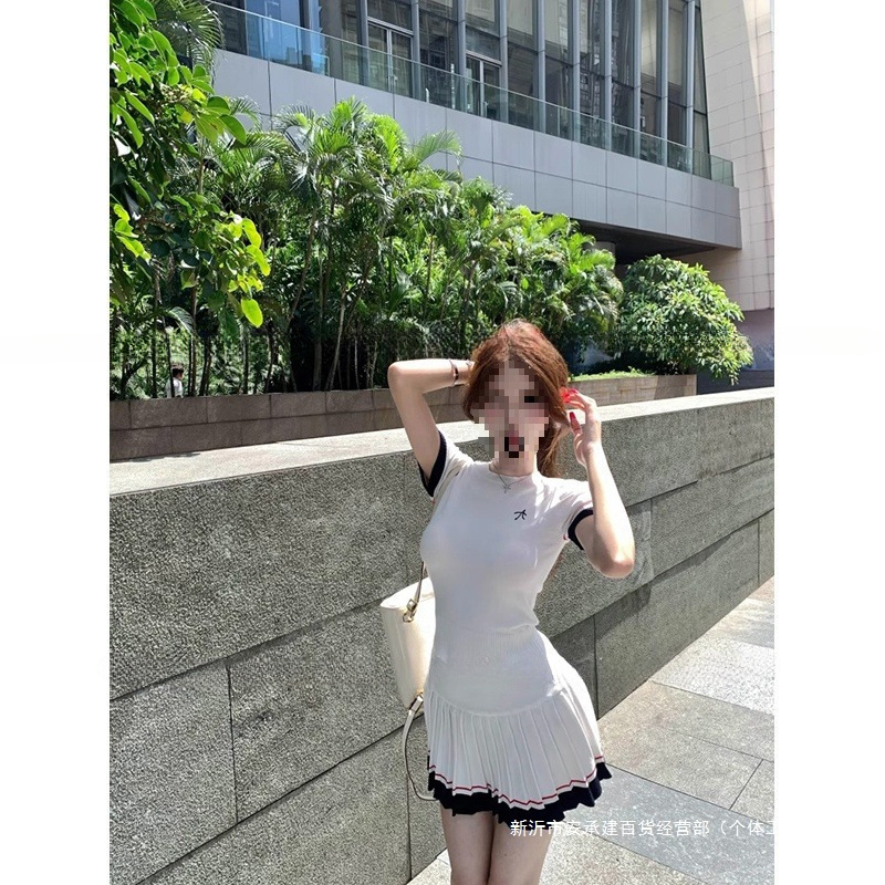 跨境休闲动套装修身撞色刺绣短袖针织T恤女夏季百褶裙半身裙两件|undefined