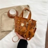 Brown pendant