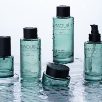 新款现货绿色现货可印刷喷雾瓶厚底玻璃化妆品瓶子膏霜压 泵乳液