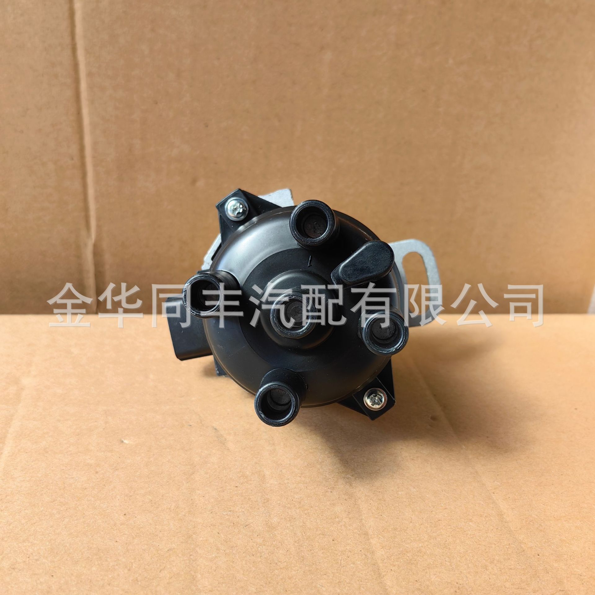 Cross-Border Hot-Selling Distributor and Ignition Distributor Suitable for Geo Tracker 1.6l33100-56b11 *
