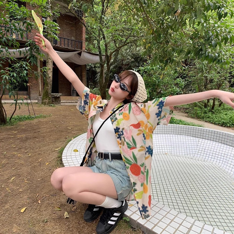 港风短袖花衬衫泰式夏威夷海边宽松衬衣随性慵懒垂感清凉夏上衣女|undefined