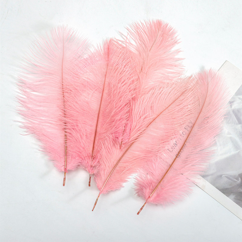 Decoración de ramo de flores plumas de avestruz blancas flores rosas materiales de embalaje de flores accesorios de plumas al por mayor image 11