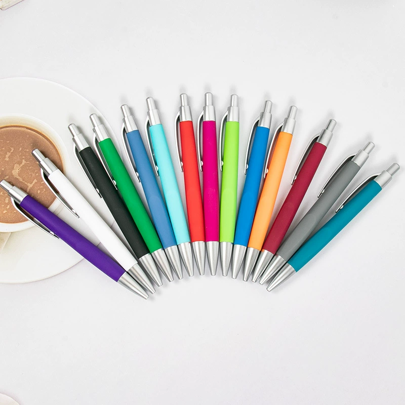 Многоцветная металлическая шариковая ручка нажимает на резиновые ручки оптовая продажа офисных студенческих канцелярских товаров рекламная подарочная ручка гостиничный аэрозольный ручка