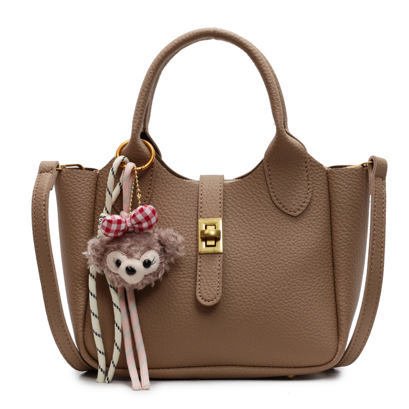 Bolsos de cesta de verduras populares de este año para mujeres 2025 nuevo bolso de hombro de viaje de trabajo bolso de mensajero casual de todo fósforo