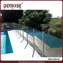 别墅栏杆 不锈钢玻璃夹栏杆 无立柱玻璃栏杆按实际规格计算