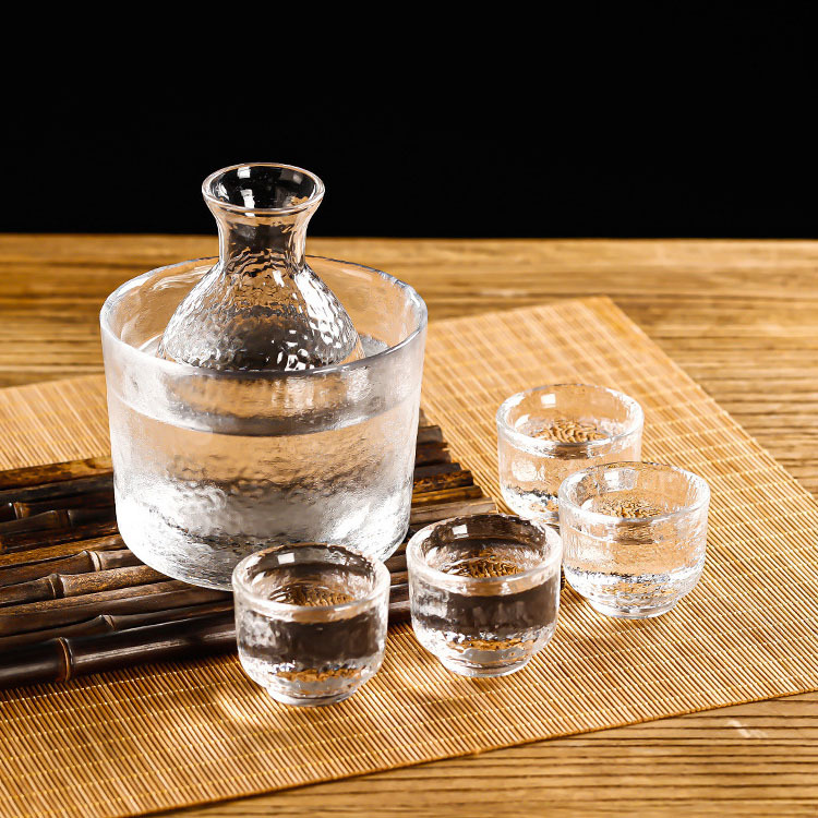 贵中堂日式家用酒具小白酒杯温酒器烫酒壶果酒杯玻璃清酒壶套装