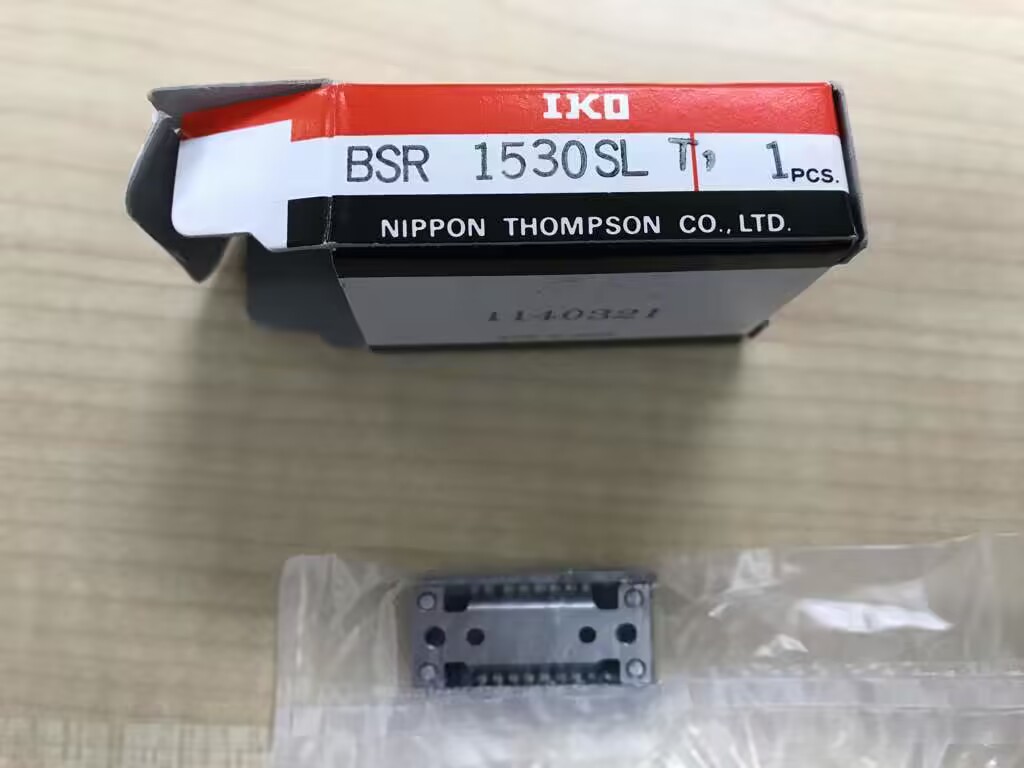 IKO直线导轨リニアガイド BSR1530SLT1 BSR1540SL BSR1550SL