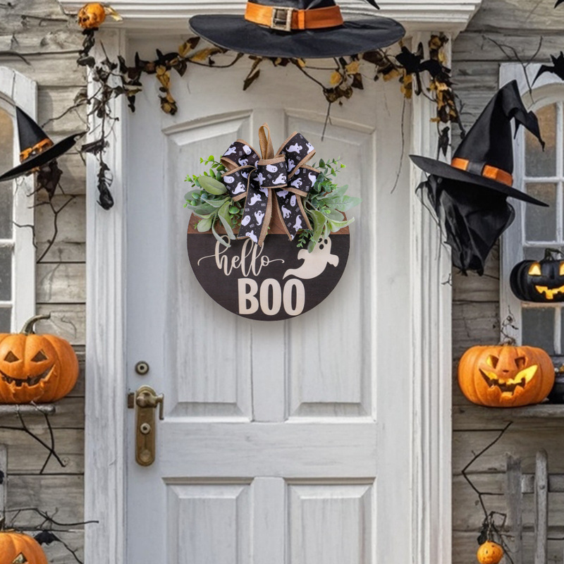 国境を越えたハロウィーンの白い幽霊BOO木製の表札のペンダント祭りの黒いリボンの木製のショーウインドーの装飾カード|undefined