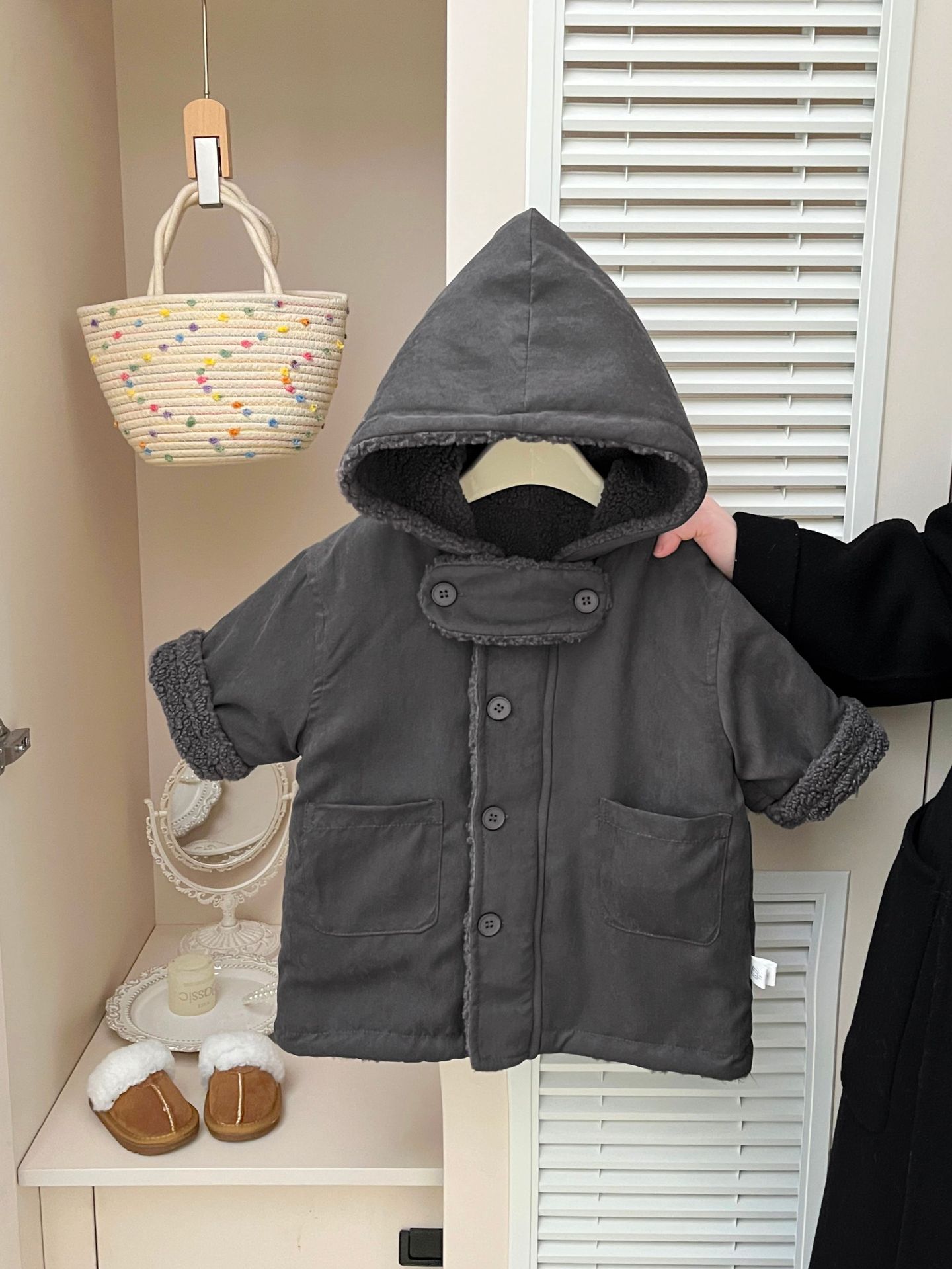Niños con ropa de algodón de doble cara ropa de invierno de cordero bebé chaqueta con sombrero de cachemira bebé ropa de algodón caliente gruesa