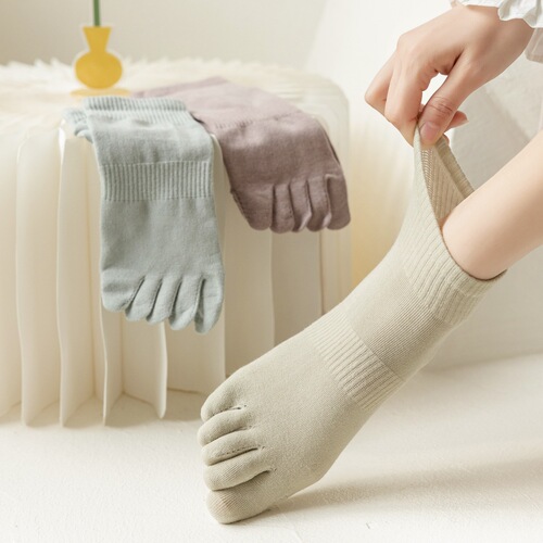 Five-finger socks, women's mid-calf socks, spring and autumn 100-cotton sports students' anti-odor athlete's foot split toe socks new product recommendations