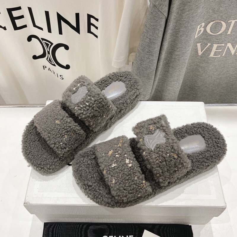 Guangzhou Original Label Counter Quality European and American Big Brand Genuine Leather Women's Sheepskin Integrated Trendy Outerwear Lamb Wool Slippers Guangzhou Original Label Counter Quality European and American Big Brand Genuine Leather Women's Sheepskin Integrated Trendy Outerwear Lamb Wool Slippers