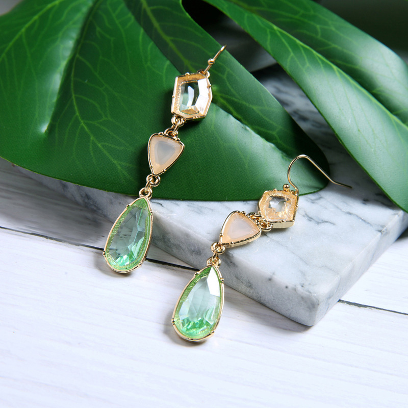 1 Pair Elegant Water Droplets Inlay Alloy Artificial Gemstones Drop Earrings display picture 3