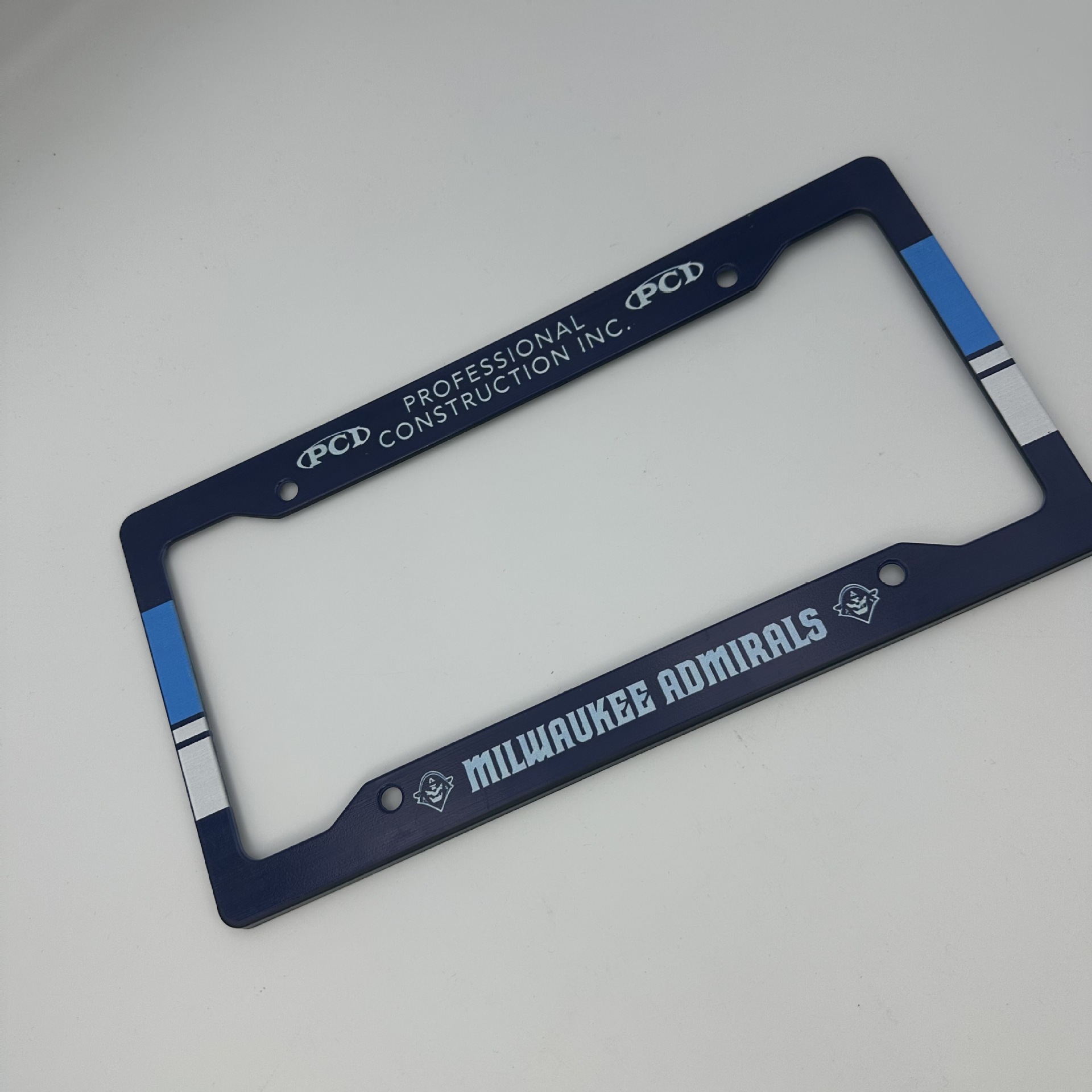 US standard four-hole plastic small round hole full-print license plate frame, personalized car license plate frame, decorative frame, license plate holder