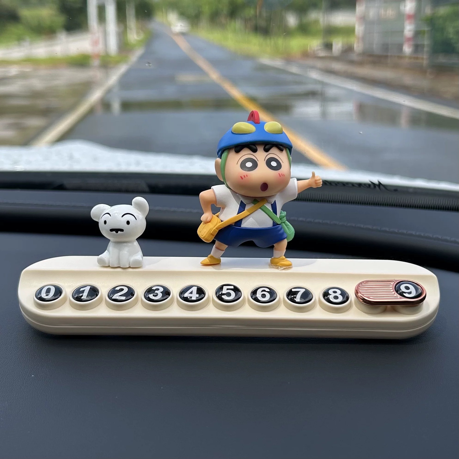 Crayon Shin-Chan Car Number Plate Dashboard Temporary Parking Phone Number Sign Cute Cartoon Movable License Plate Car Decoration