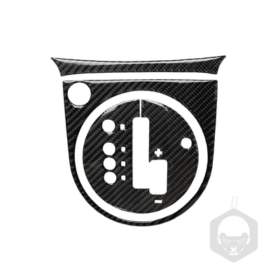 Suitable for Nissan/Nissan 350z Gear Gear Gear panel decoration sticker red carbon fiber interior modification accessories