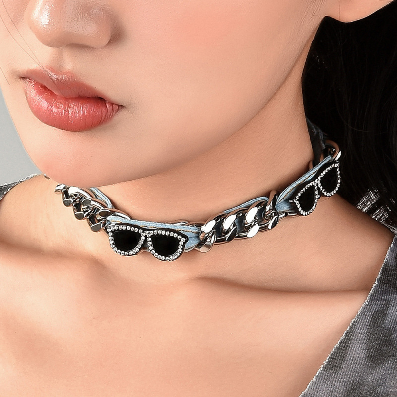 Direct Sale from the Manufacturer: Glasses with a Sweet-Cool Necklace, European and American Hip-Hop Chain, Spliced Denim, Fashionable and Unique Niche Glasses Choker