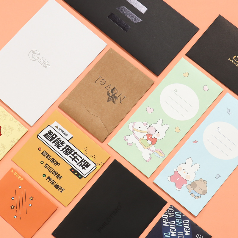 Orden de sobres Papel de perla china de estilo occidental Papel adhesivo doble Papel de sulfato de papel Kraft Ventana de impresión dorado sobre de logotipo