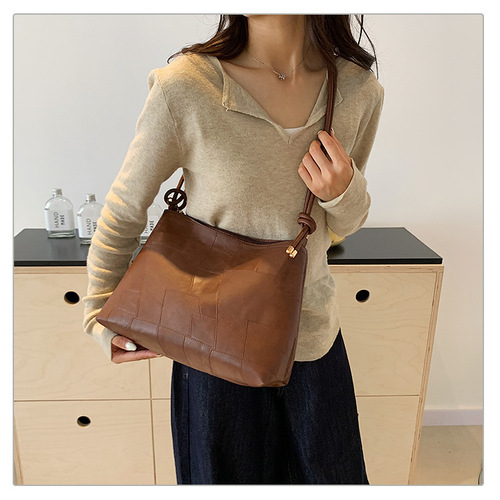 Women's Large Capacity Casual Solid Color Trendy Casual Personality Crossbody Tote Bag Single Shoulder Commuter Bag