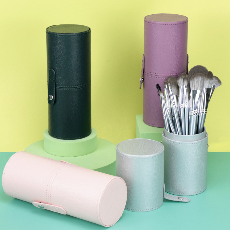 Barril de cepillo de maquillaje portátil nubes claras barril de escritorio pu piel de pie polvo de pie portátil de gran capacidad en stock