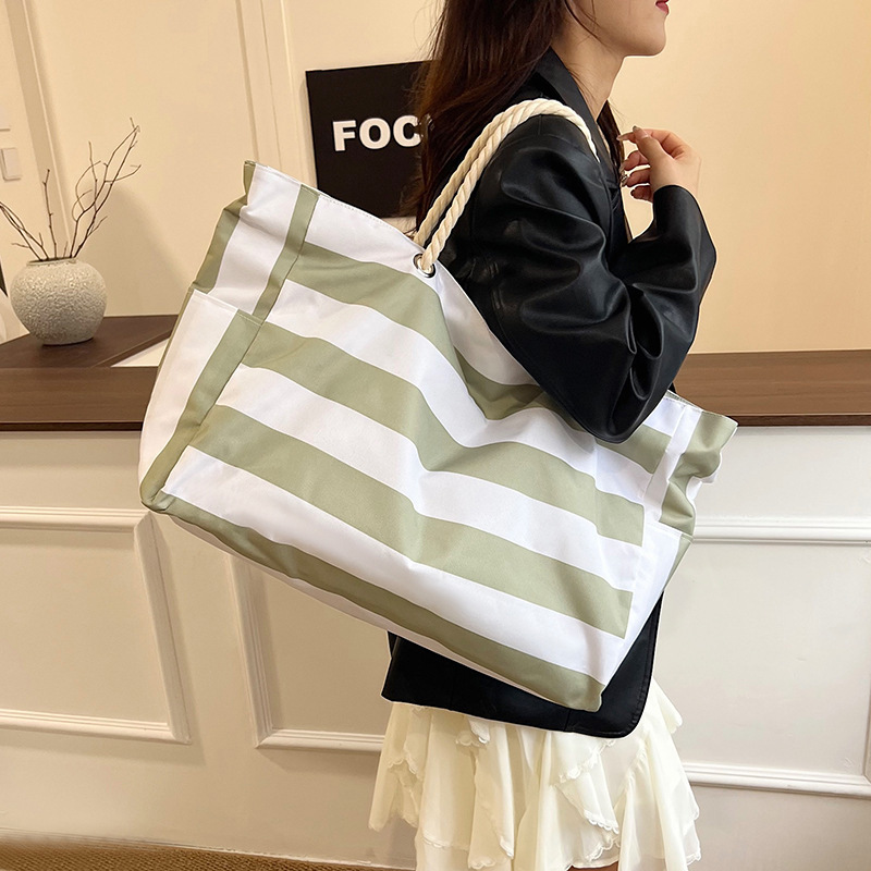 Bolsa Tote de Lona a Rayas de Lona Gran Capacidad con Cierre para Viajes, Compras y Playa image 1