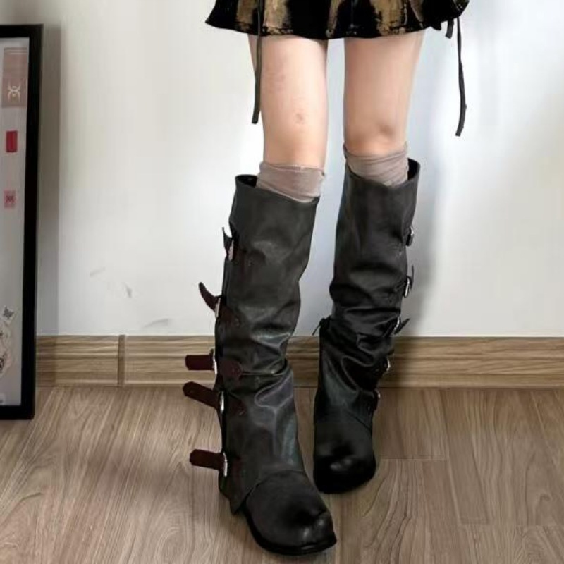 茶色のベルトは西部のカウボーイの山の靴の女性の太いかかとの長い筒の復古風を掛けて古い腐った土機のファッションの靴をします。|undefined