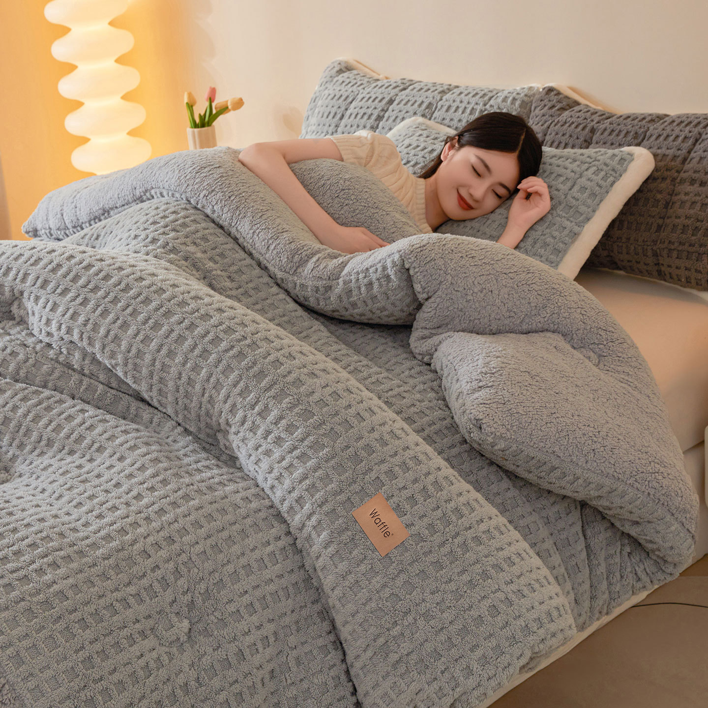 Leche edredón invierno engrosado invierno cálido edredón de coral dormitorio doble edredón único núcleo 2025 nuevo
