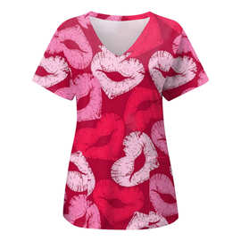 2025女士甜美爱心多巴胺图片印花图案 V领 休闲 短袖贴袋护工服