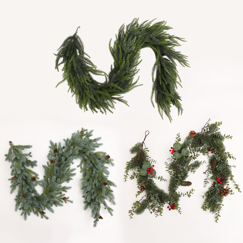 2025 nuevo estilo PE flor de Navidad anillo de cedro frío ratán pared colgante de ventana adorno de Navidad adorno al por mayor